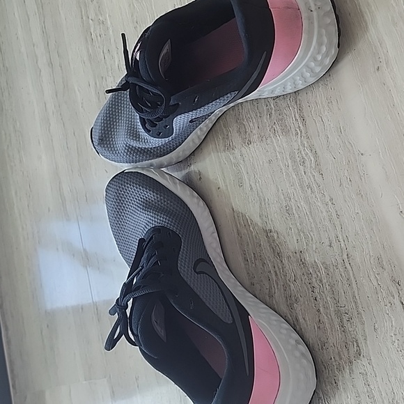 NIKE Revolution 5, Womens Running Shoes Black US 7 Women's - Picture 9 of 14
